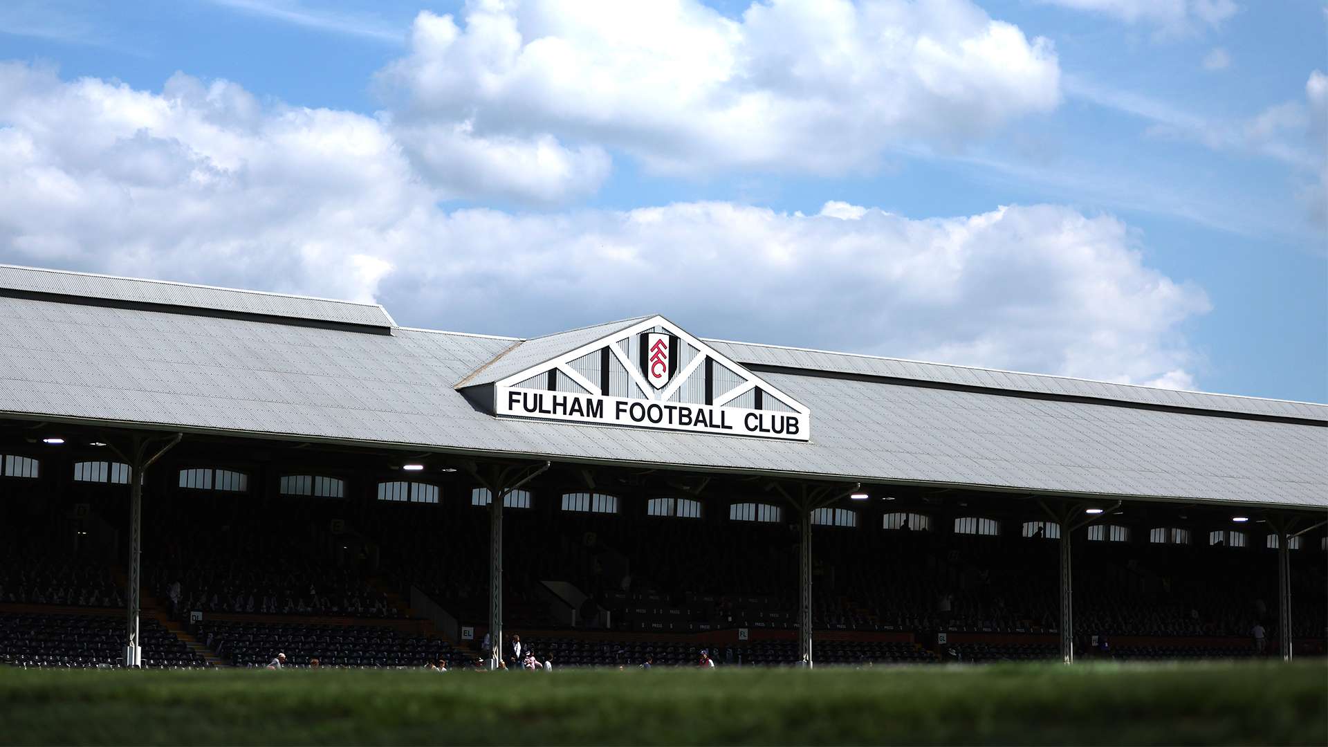 维亚队的攻 维亚队的攻